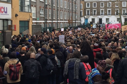 Hundreds of striking lecturers and academic staff revolt against the UCU union leadership outside its London HQ during the 2018 national pensions strike.